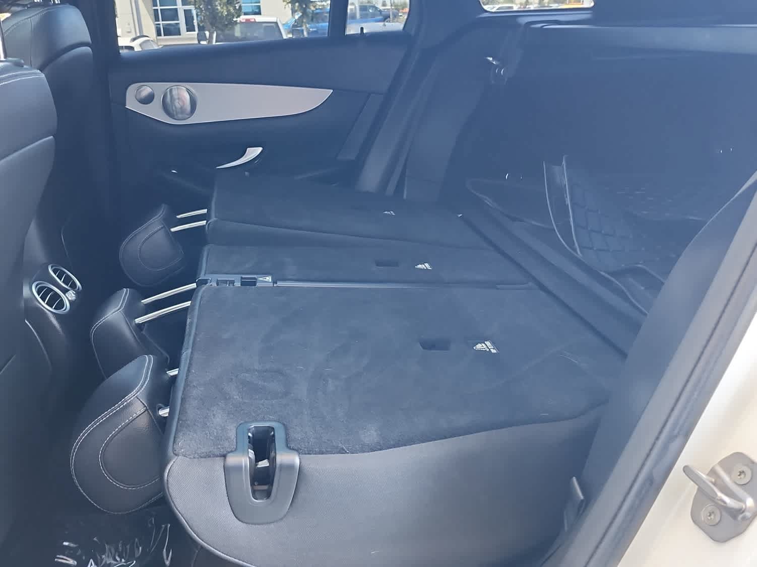 Used 2021 Mercedes-Benz GLC 300 image 30