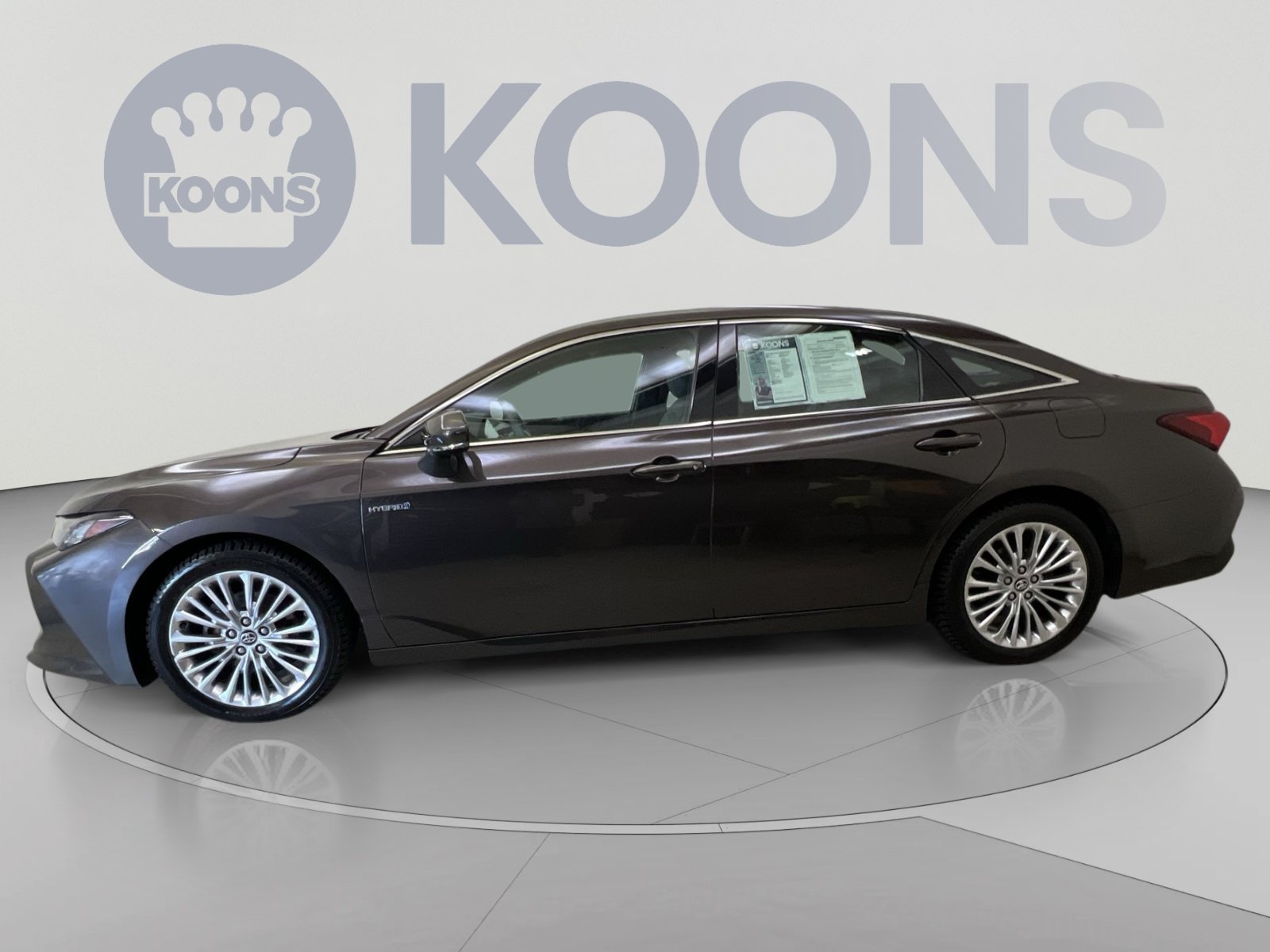 Used 2020 Toyota Avalon Limited w/ Advanced Safety Package FWD image 5