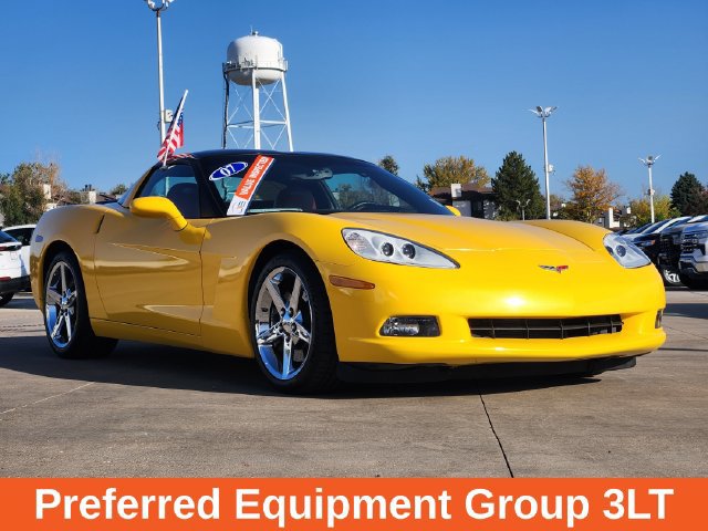 Used 2007 Chevrolet Corvette Coupe w/ Preferred Equipment Group RWD image 4