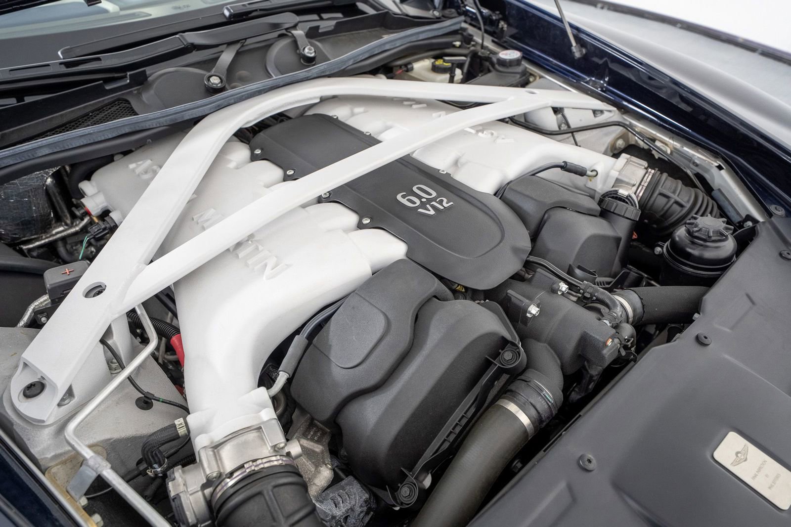 Used 2018 Aston Martin Lagonda RWD image 14