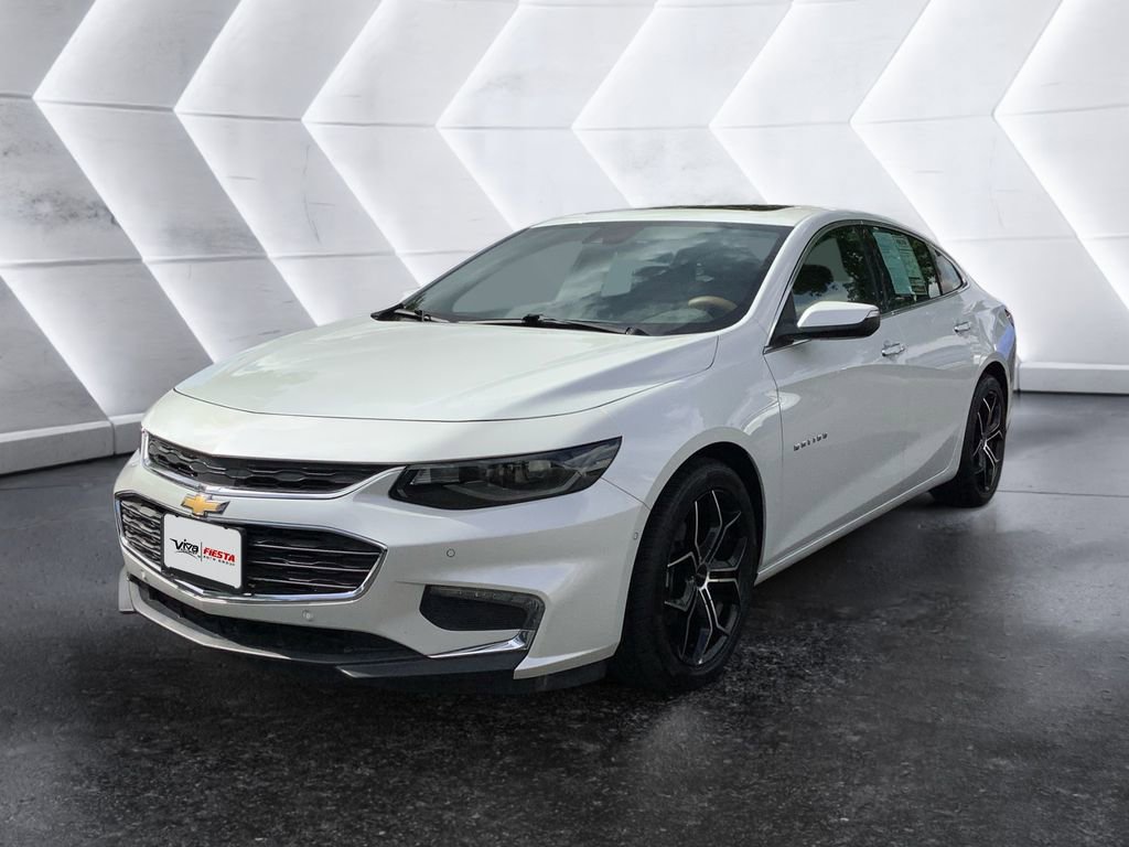 Used 2018 Chevrolet Malibu Premier w/ Premier Sun and Wheel Package FWD image 3