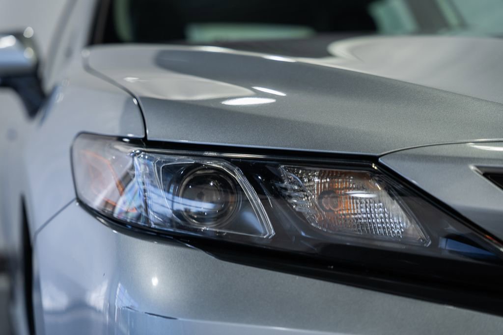 Used 2024 Toyota Camry SE image 10