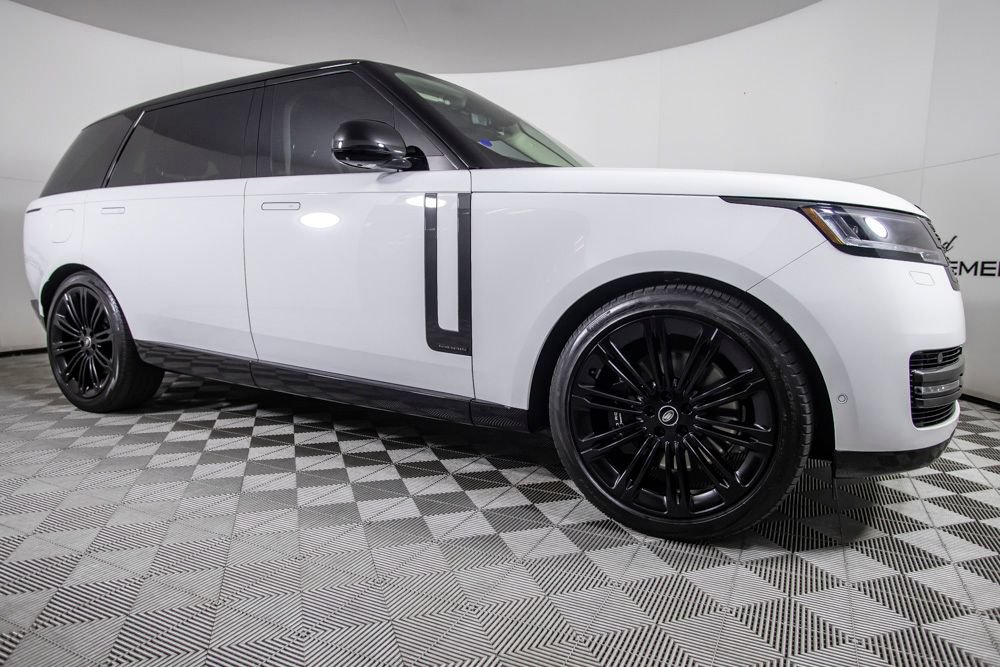 Used 2024 Land Rover Range Rover Long Wheelbase Autobiography AWD/4WD image 2