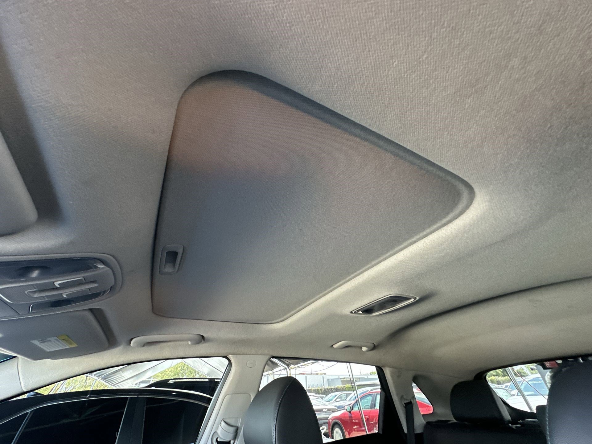 Used 2022 Kia Niro EX Premium w/ Cold Weather Package image 16