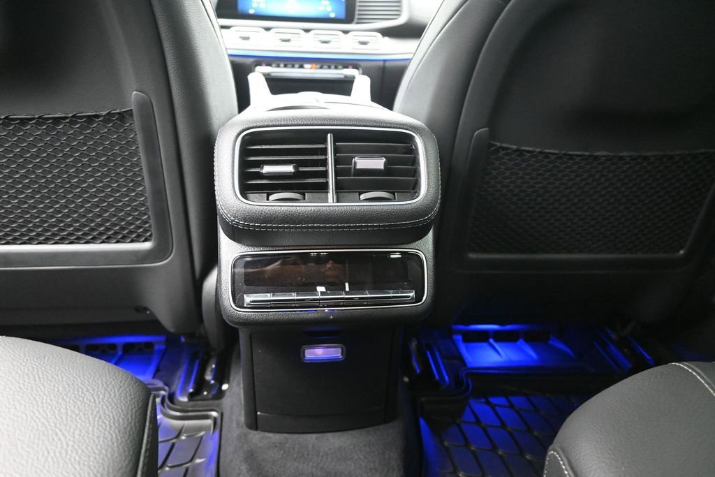 Used 2025 Mercedes-Benz GLS 450 4MATIC image 18