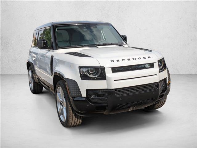 Used 2025 Land Rover Defender 110 X-Dynamic SE AWD/4WD image 6