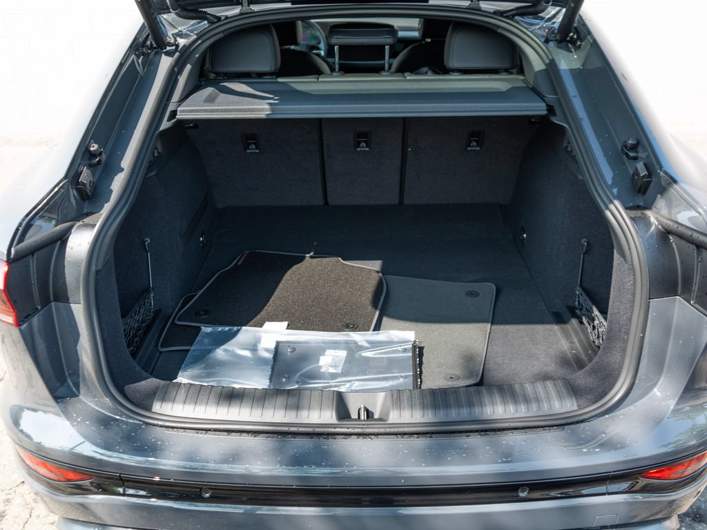 New 2027 Audi Q6 e-tron Premium AWD/4WD image 7
