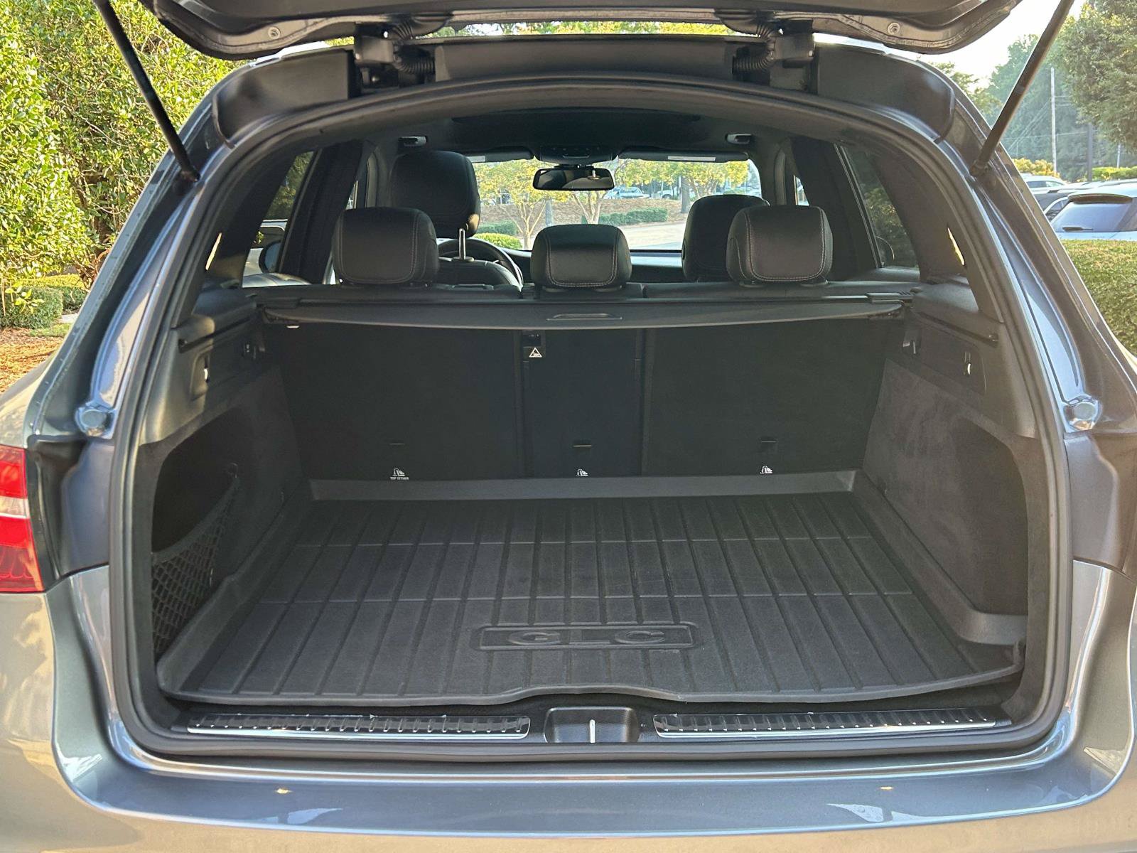 Used 2018 Mercedes-Benz GLC 300 4MATIC image 10