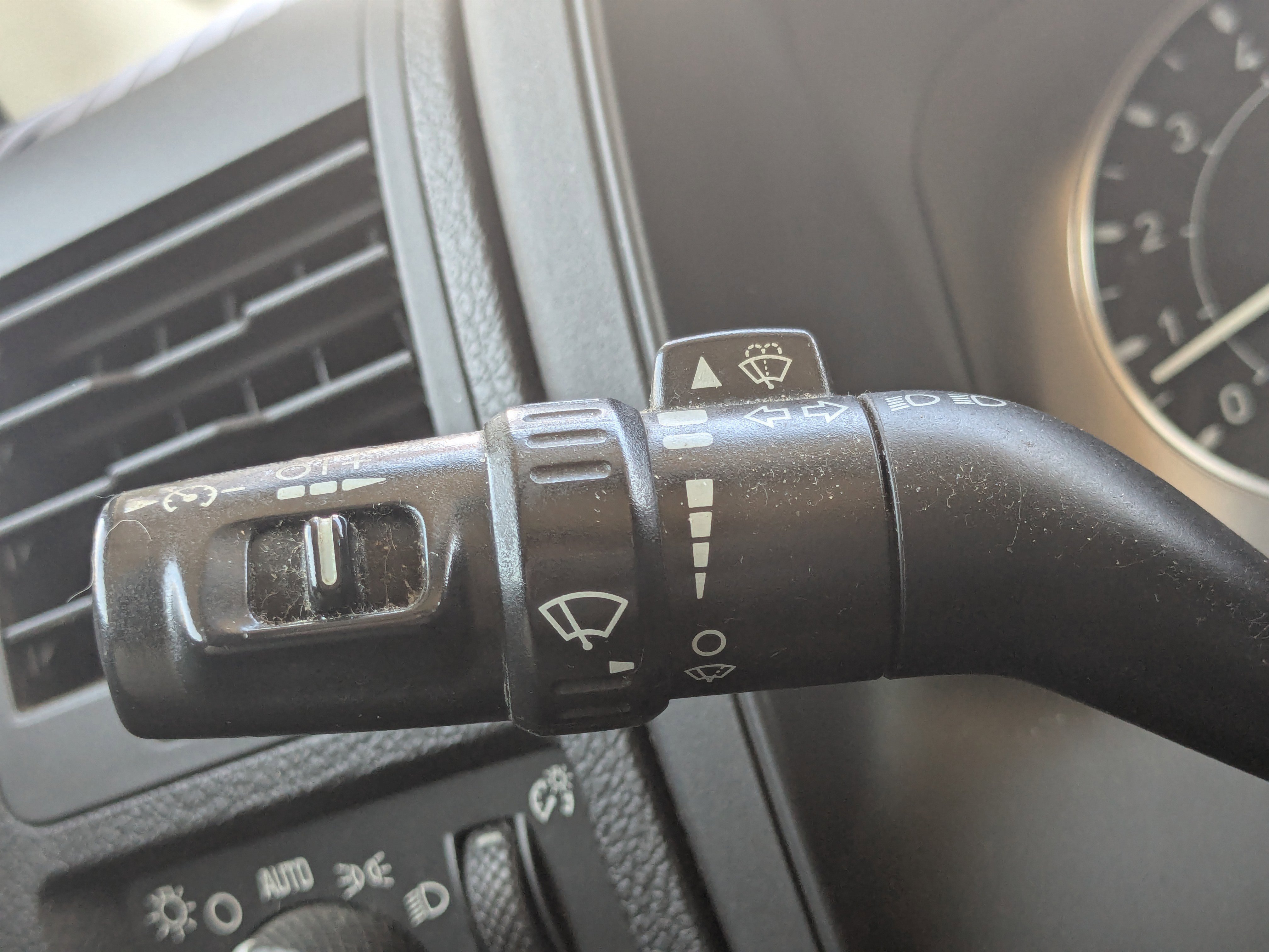 Used 2007 HUMMER H3 image 32