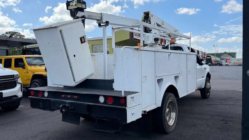Used 2000 Ford F550 2WD Regular Cab Super Duty image 10