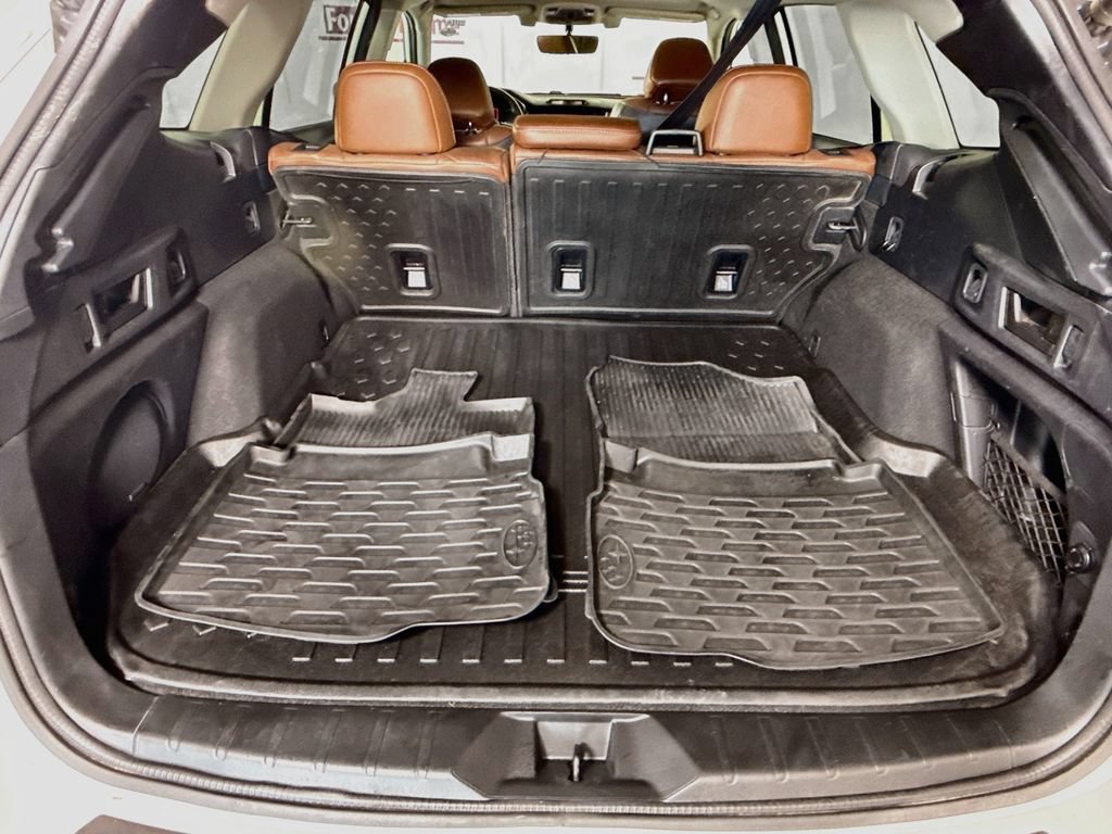 Used 2020 Subaru Outback Touring AWD/4WD image 29