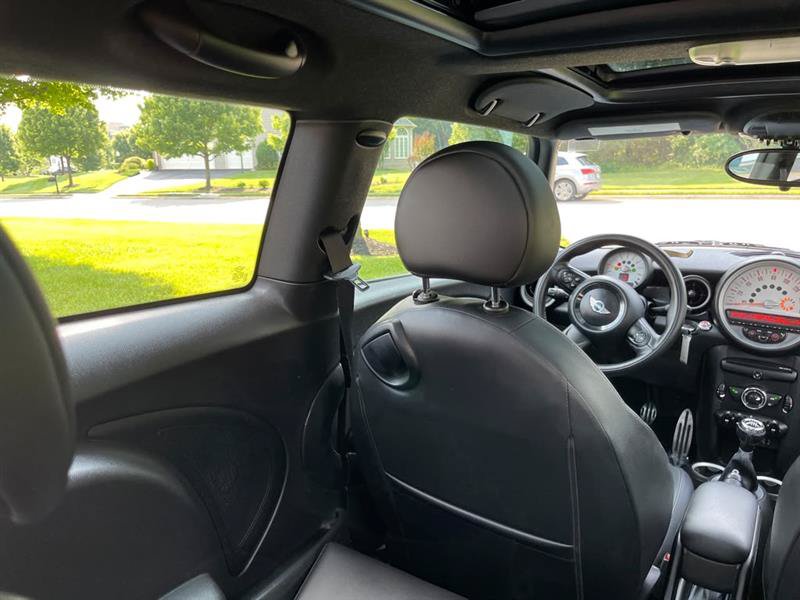 Used 2012 MINI Cooper S FWD image 27