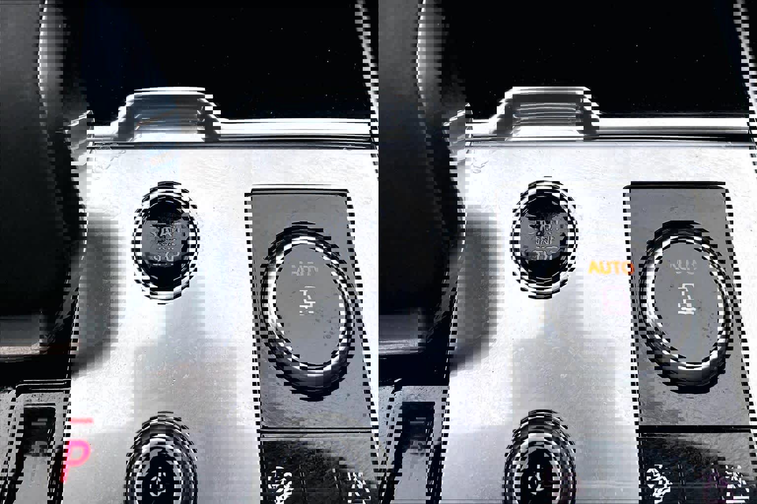 Used 2023 Land Rover Range Rover SE image 31