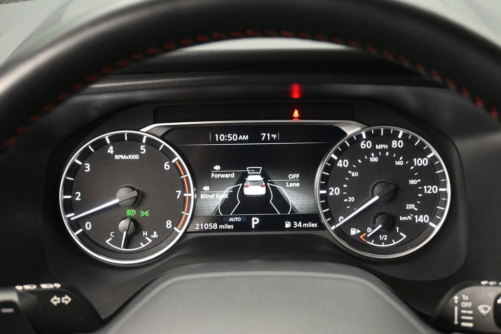 Used 2025 Nissan Rogue SV AWD/4WD image 11