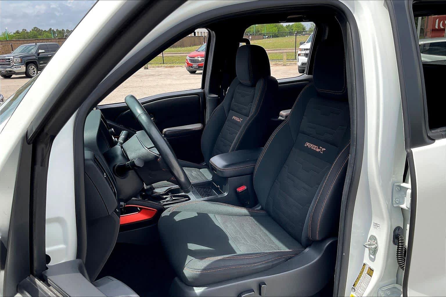 Used 2022 Nissan Frontier Pro-X image 5