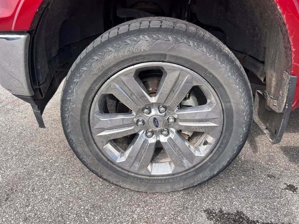 Used 2019 Ford F150 Lariat w/ Equipment Group 502A Luxury AWD/4WD image 33