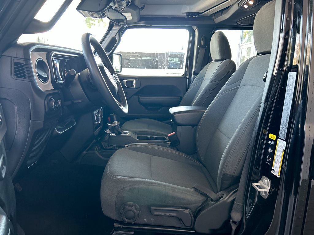 Used 2024 Jeep Wrangler Unlimited Sport AWD/4WD image 9
