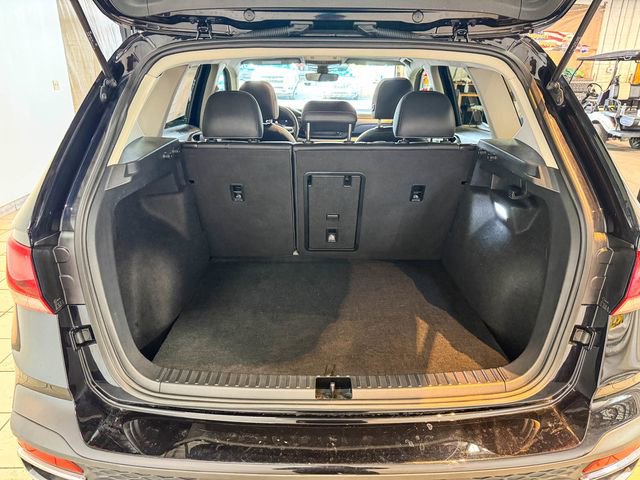 Used 2024 Volkswagen Taos SE w/ Panoramic Sunroof Package image 20