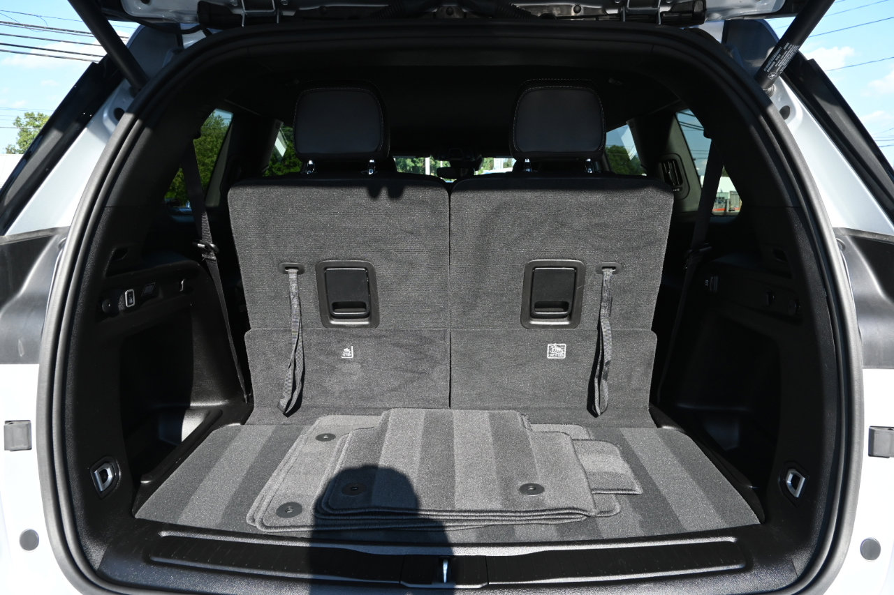 Used 2024 Jeep Grand Cherokee L Laredo image 30