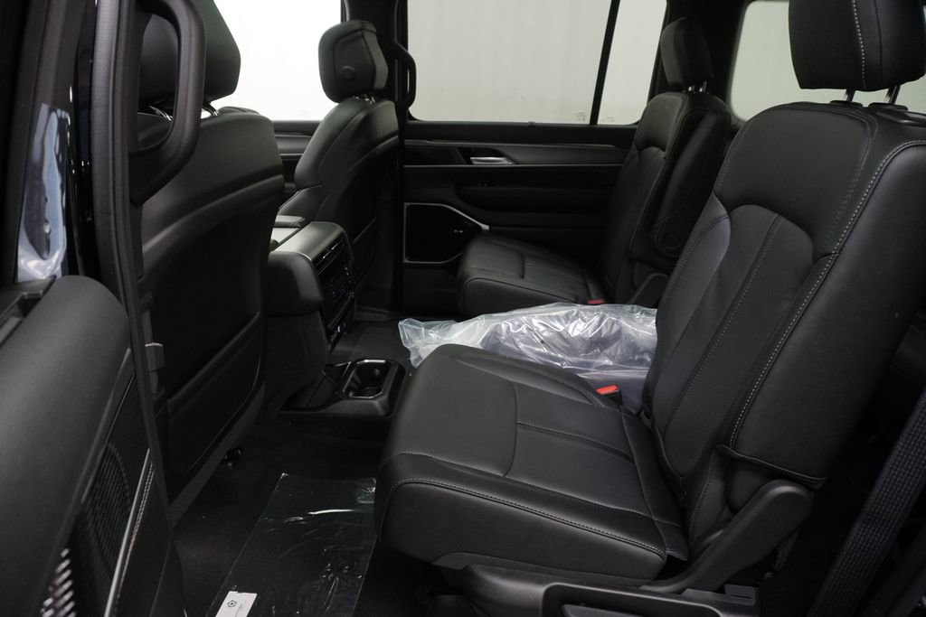 New 2026 Jeep Grand Wagoneer L Limited image 17