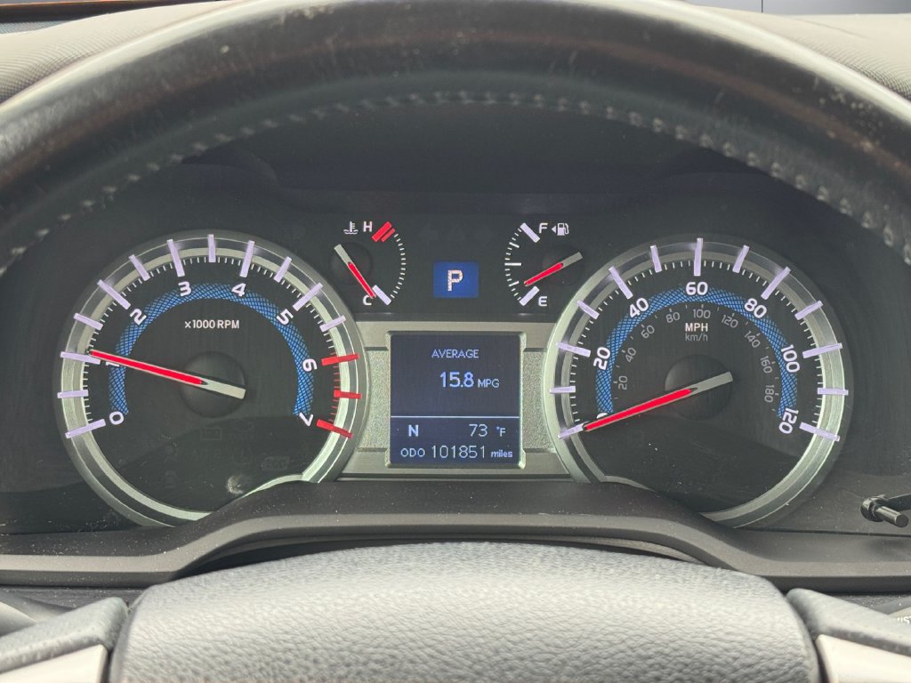 Used 2015 Toyota 4Runner SR5 AWD/4WD image 14