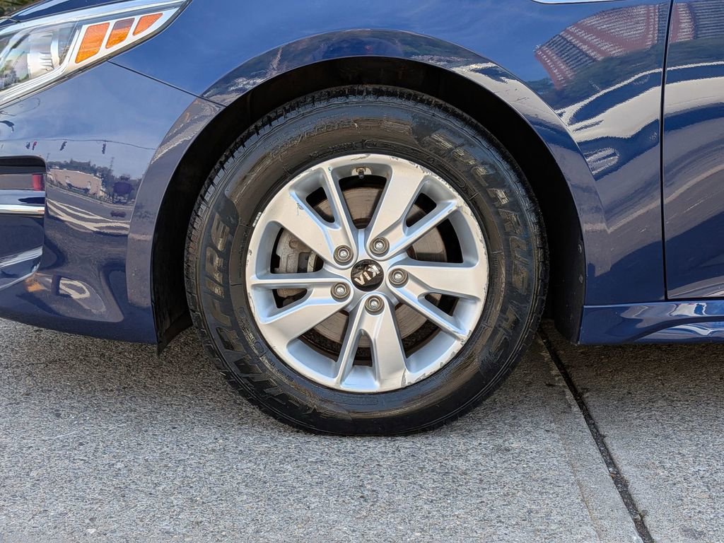 Used 2018 Kia Optima LX FWD image 26