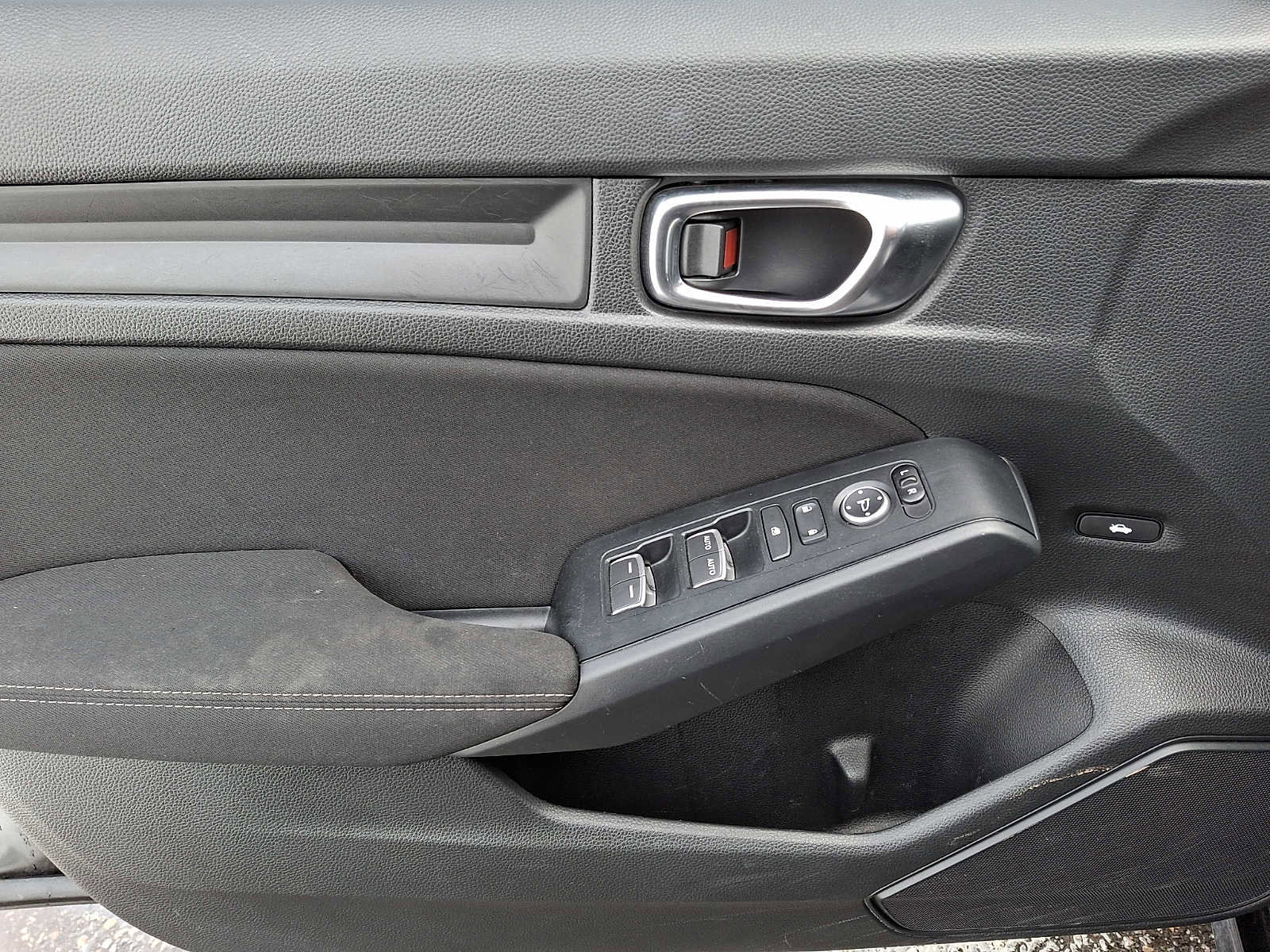 Used 2024 Honda Civic Sport image 9