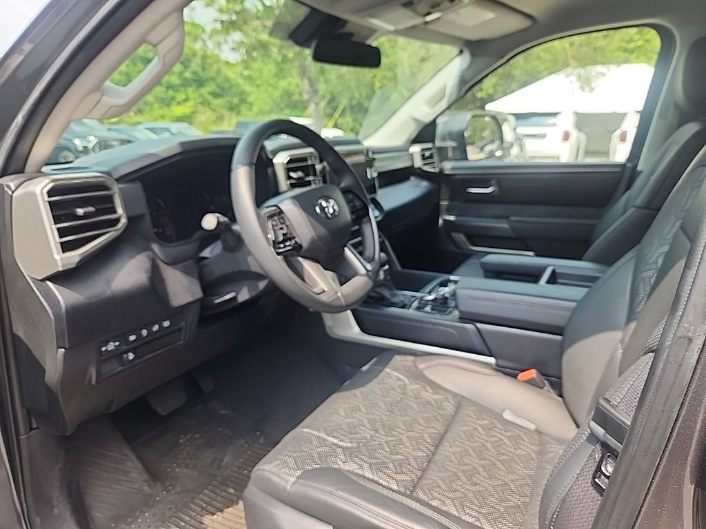 Used 2023 Toyota Tundra SR5 w/ SR5 Premium Package AWD/4WD image 7