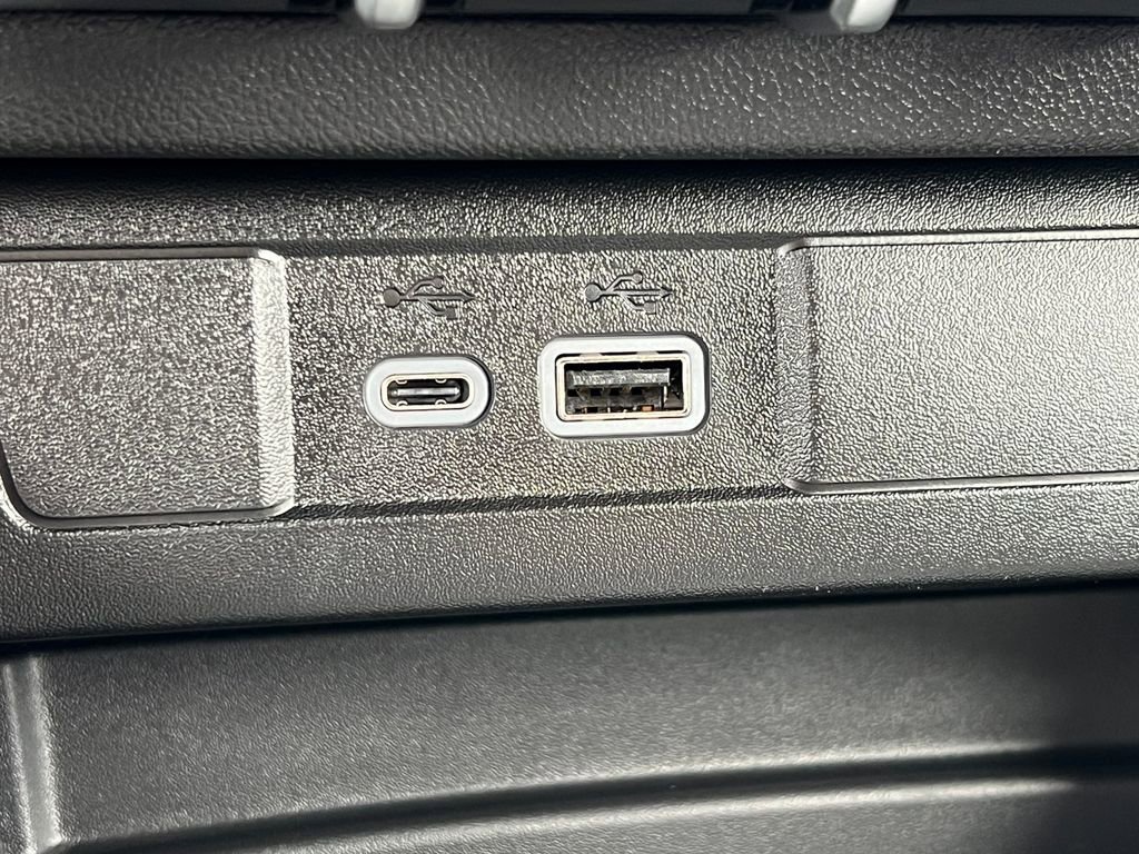 New 2026 GMC Canyon AT4 w/ Technology Plus Package image 34