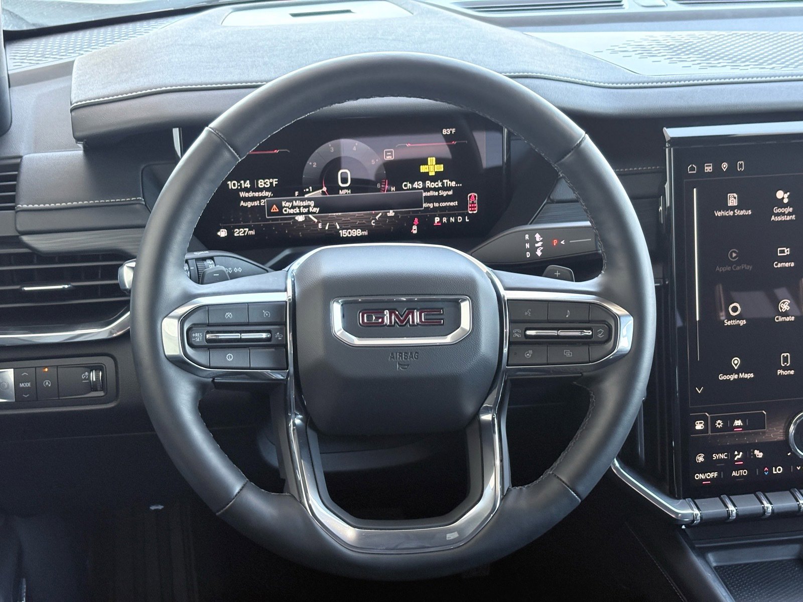 Used 2025 GMC Acadia Elevation image 9