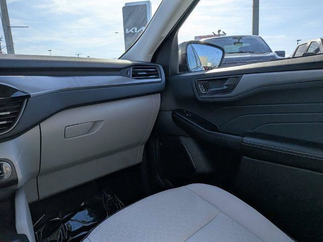 Certified 2024 Ford Escape Active FWD image 16