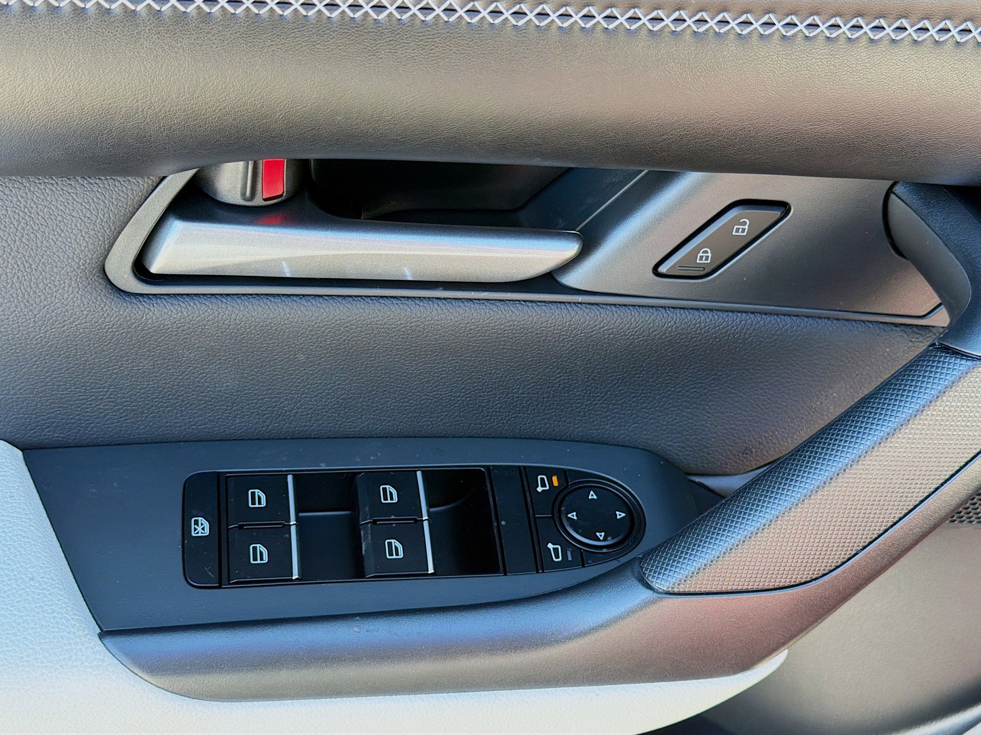 New 2026 MAZDA CX-50 AWD 2.5 S w/ Weather Package image 24