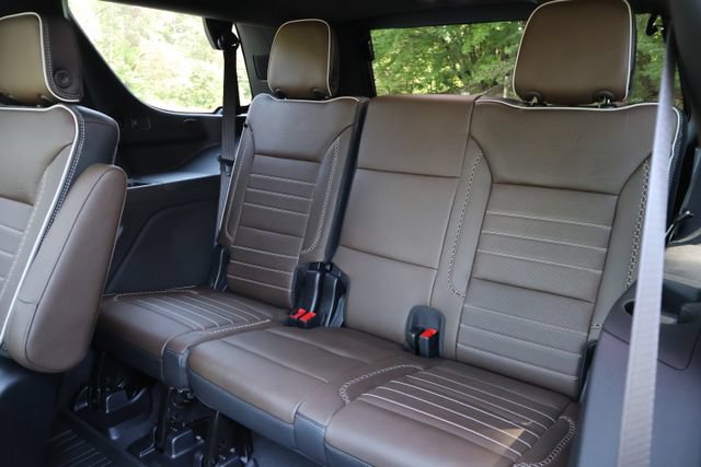 New 2026 GMC Yukon Denali Ultimate w/ LPO, Floor Liner Package AWD/4WD image 25