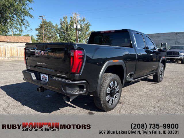 Used 2025 GMC Sierra 3500 Denali w/ Denali Reserve Package AWD/4WD image 7