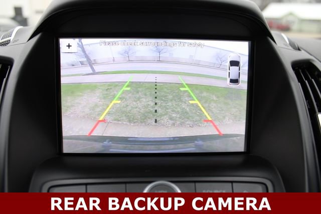 Used 2017 Ford Escape SE w/ Equipment Group 201A image 4