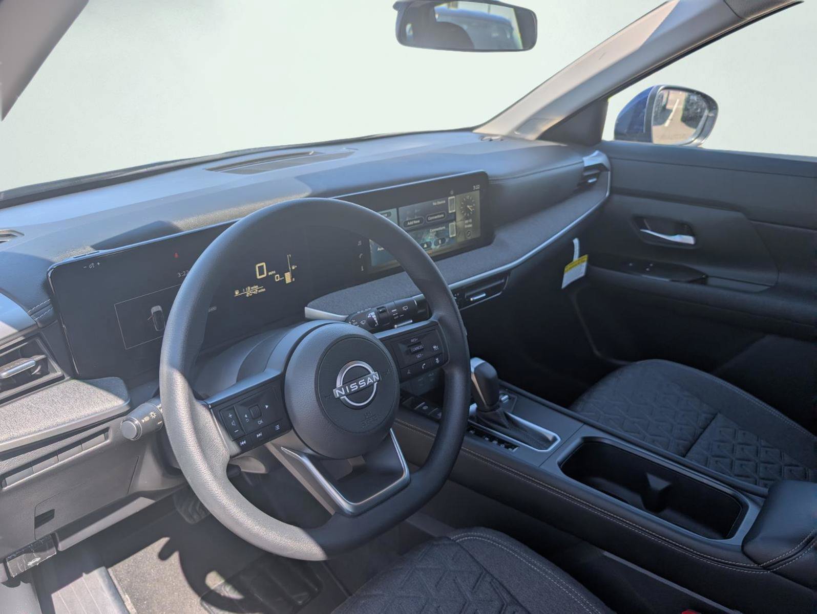 Certified 2025 Nissan Kicks SV w/ Charging Package AWD/4WD image 7