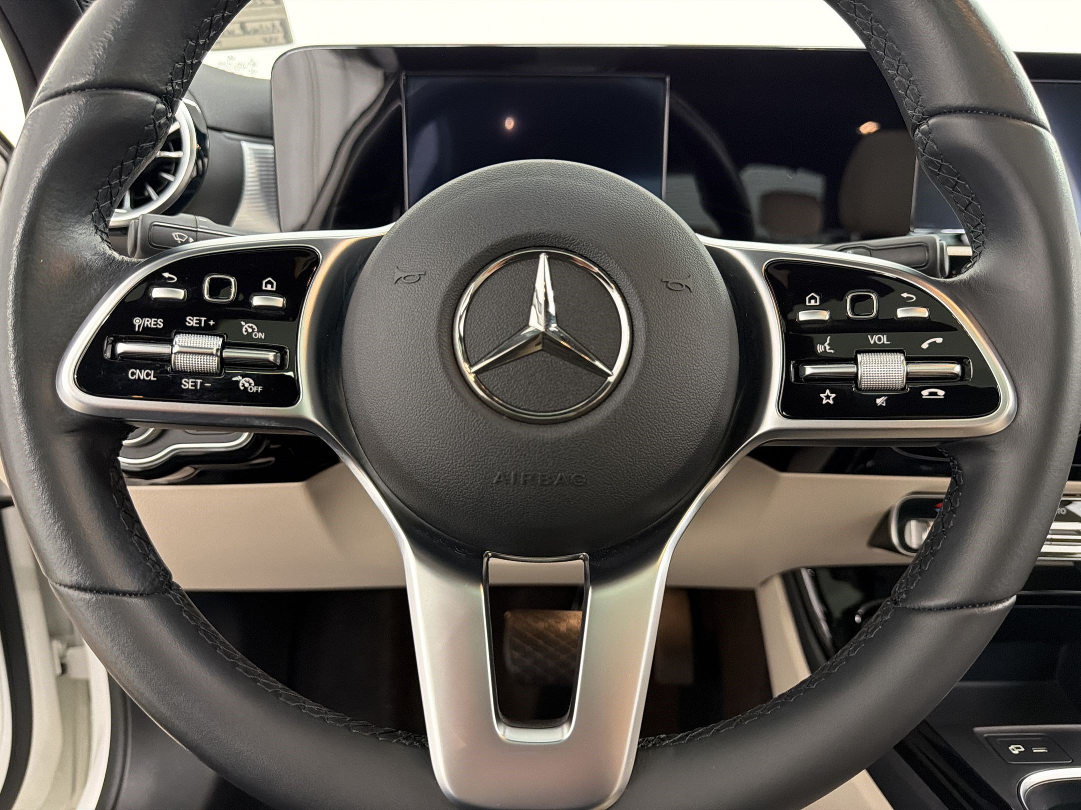Used 2022 Mercedes-Benz A 220 image 11