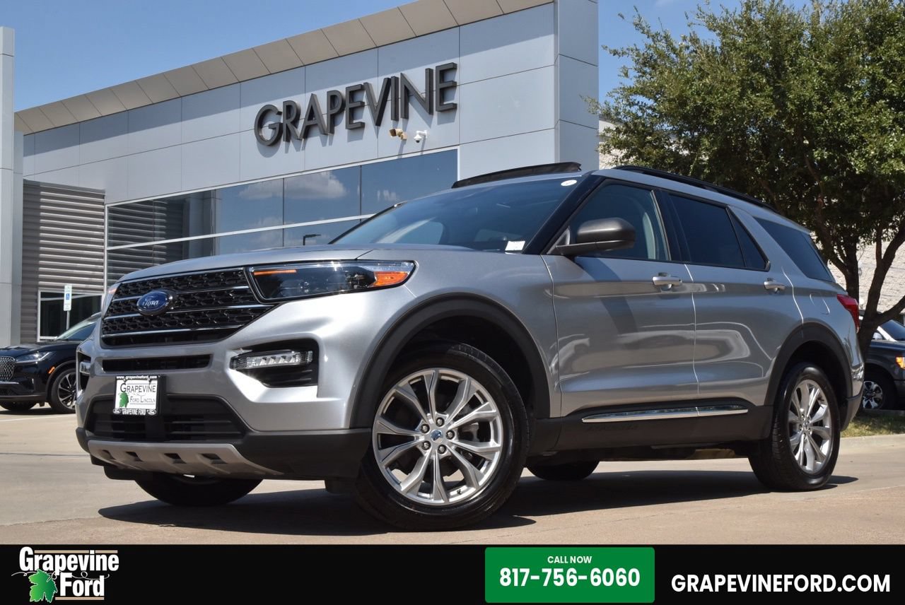 Used 2023 Ford Explorer XLT w/ Equipment Group 202A AWD/4WD image 1