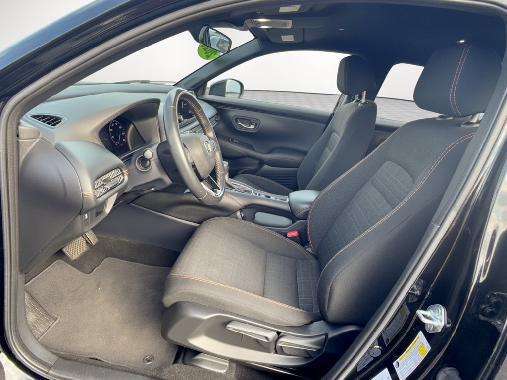 Used 2023 Honda HR-V Sport image 5