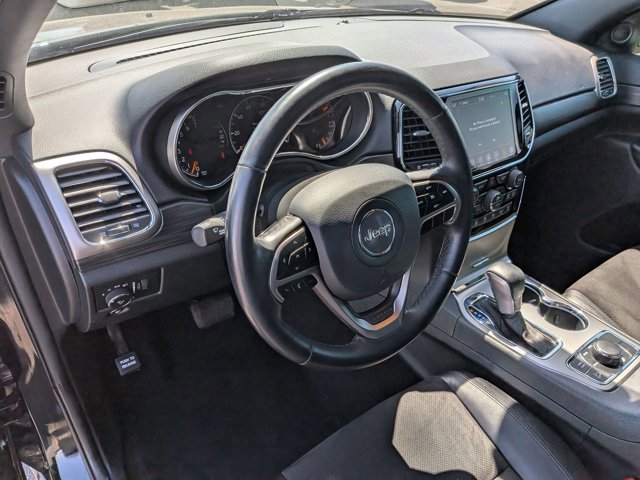 Used 2020 Jeep Grand Cherokee Altitude AWD/4WD image 12