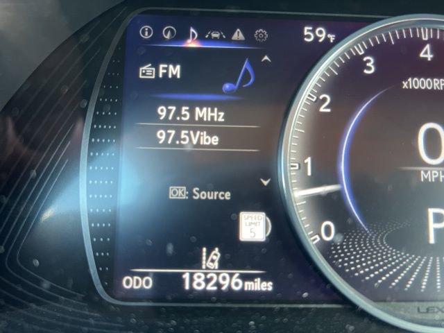 Used 2023 Lexus ES 350 w/ Premium Package image 9