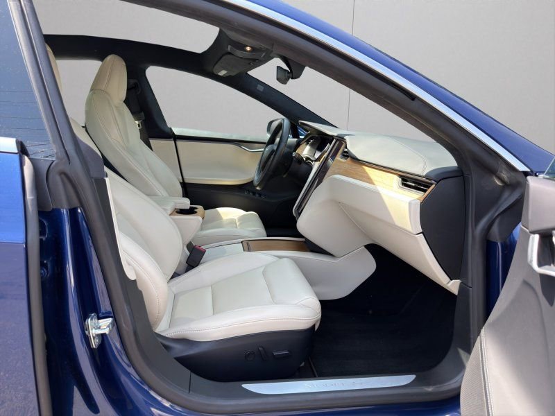 Used 2020 Tesla Model S Long Range Plus AWD/4WD image 13