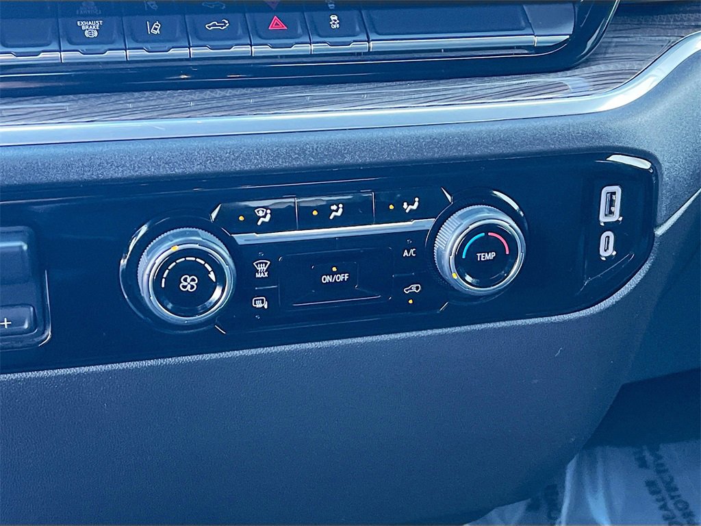 Used 2024 Chevrolet Silverado 2500 LT image 15