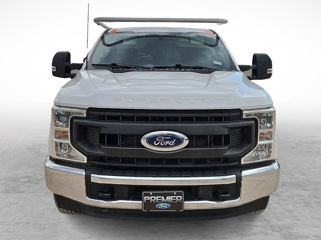 Used 2022 Ford F250 XL w/ Power Equipment Group RWD image 3