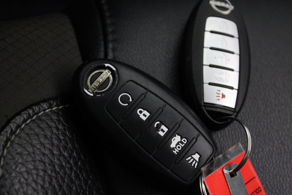 Certified 2022 Nissan Pathfinder SL FWD image 32