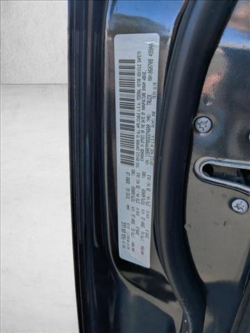 Used 2016 RAM 1500 Limited image 27