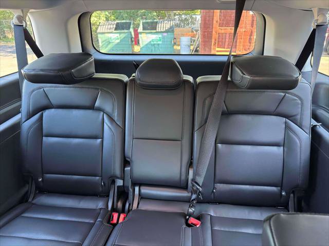 Used 2026 Lincoln Navigator L Premier AWD/4WD image 14