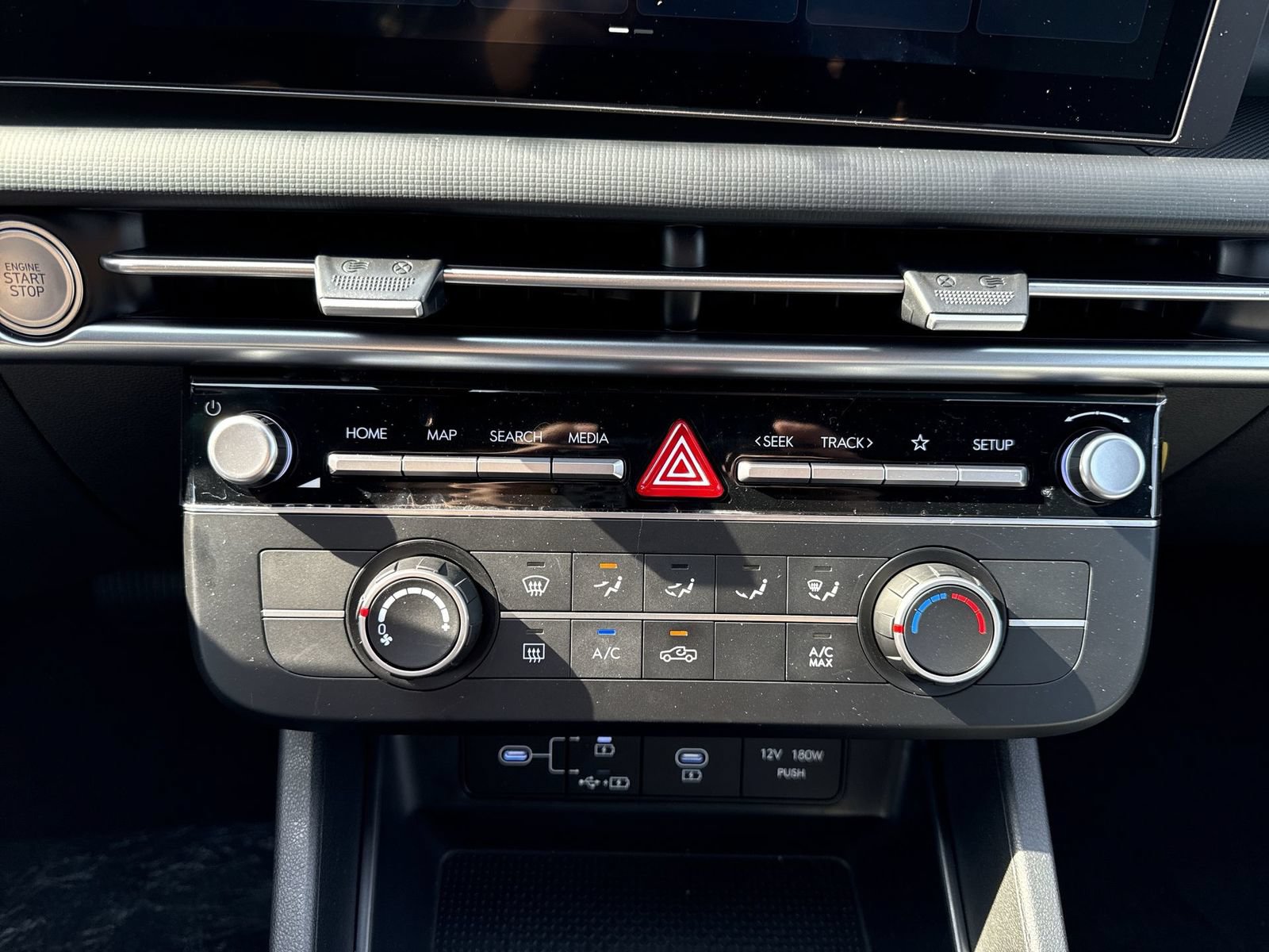 Certified 2026 Hyundai Santa Cruz SE AWD/4WD image 21