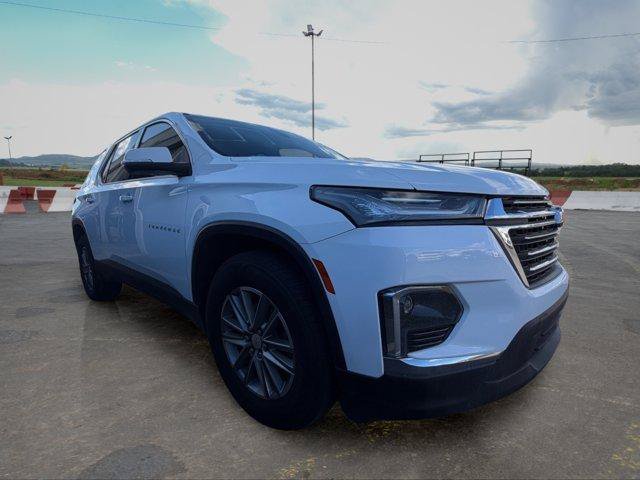 Used 2023 Chevrolet Traverse LT FWD image 2