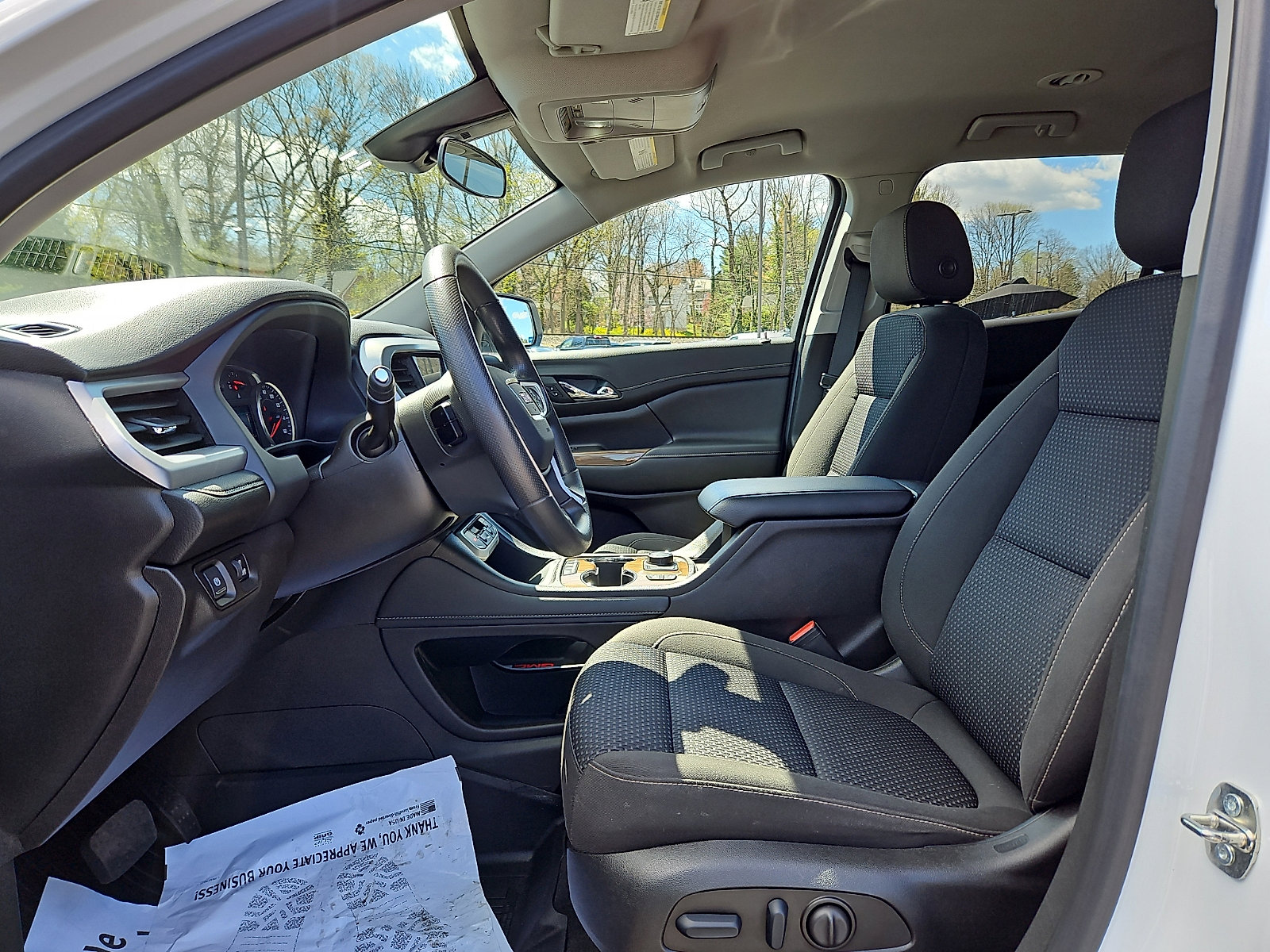Used 2023 GMC Acadia SLE w/ Driver Convenience Package FWD image 13